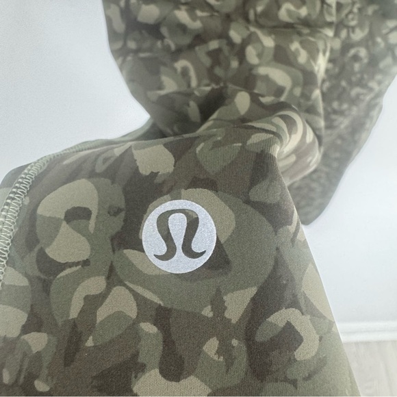 Lululemon Base Pace High-Rise Tight 25" in Intertwined Camo Medium Olive Multi 2 - Picture 6 of 15